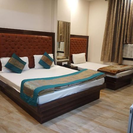 Adb Rooms Hotel Indo Continental Ню Делхи Екстериор снимка