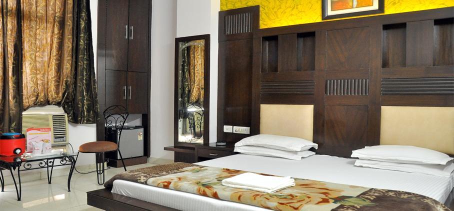 Adb Rooms Hotel Indo Continental Ню Делхи Екстериор снимка