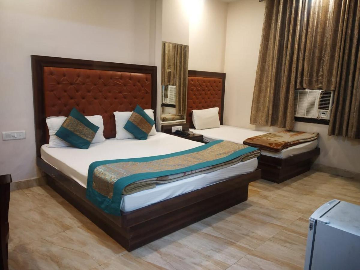 Adb Rooms Hotel Indo Continental Ню Делхи Екстериор снимка