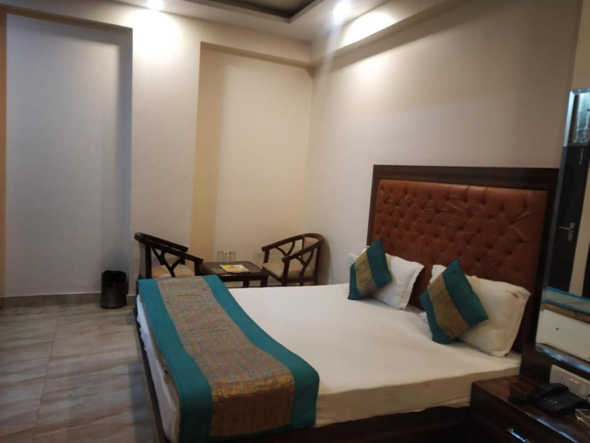 Adb Rooms Hotel Indo Continental Ню Делхи Екстериор снимка