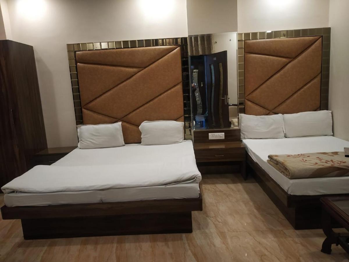 Adb Rooms Hotel Indo Continental Ню Делхи Екстериор снимка