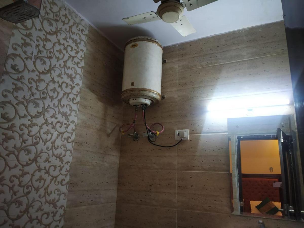 Adb Rooms Hotel Indo Continental Ню Делхи Екстериор снимка
